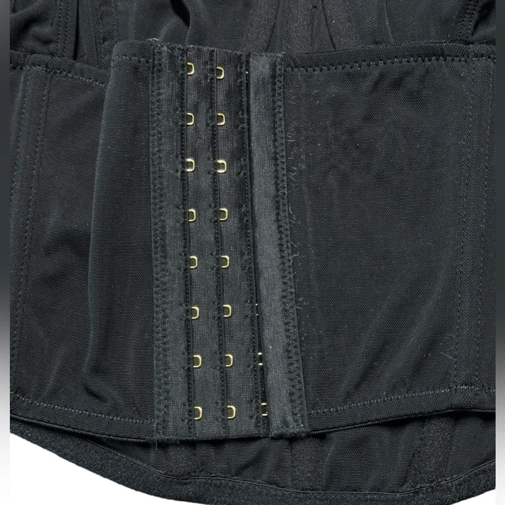 NWT By Anthropologie Long-Sleeve
Mesh Crop Top, Size XL - Picture 11 of 14